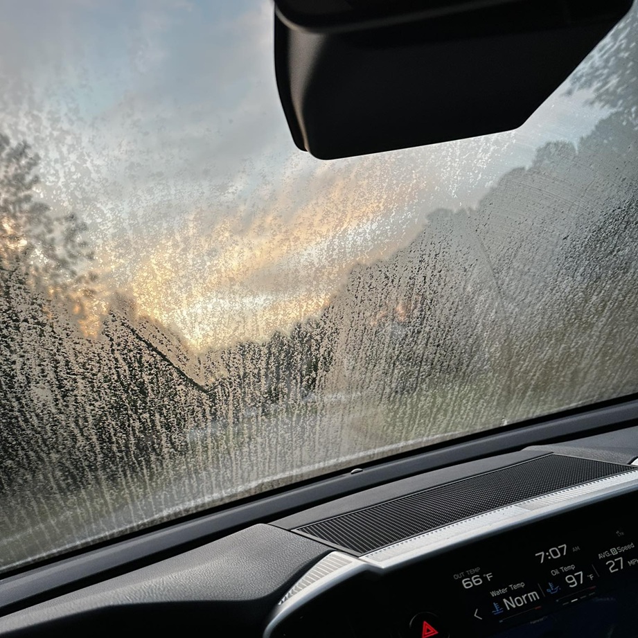 Tekuté stierače a krištáľové okná
