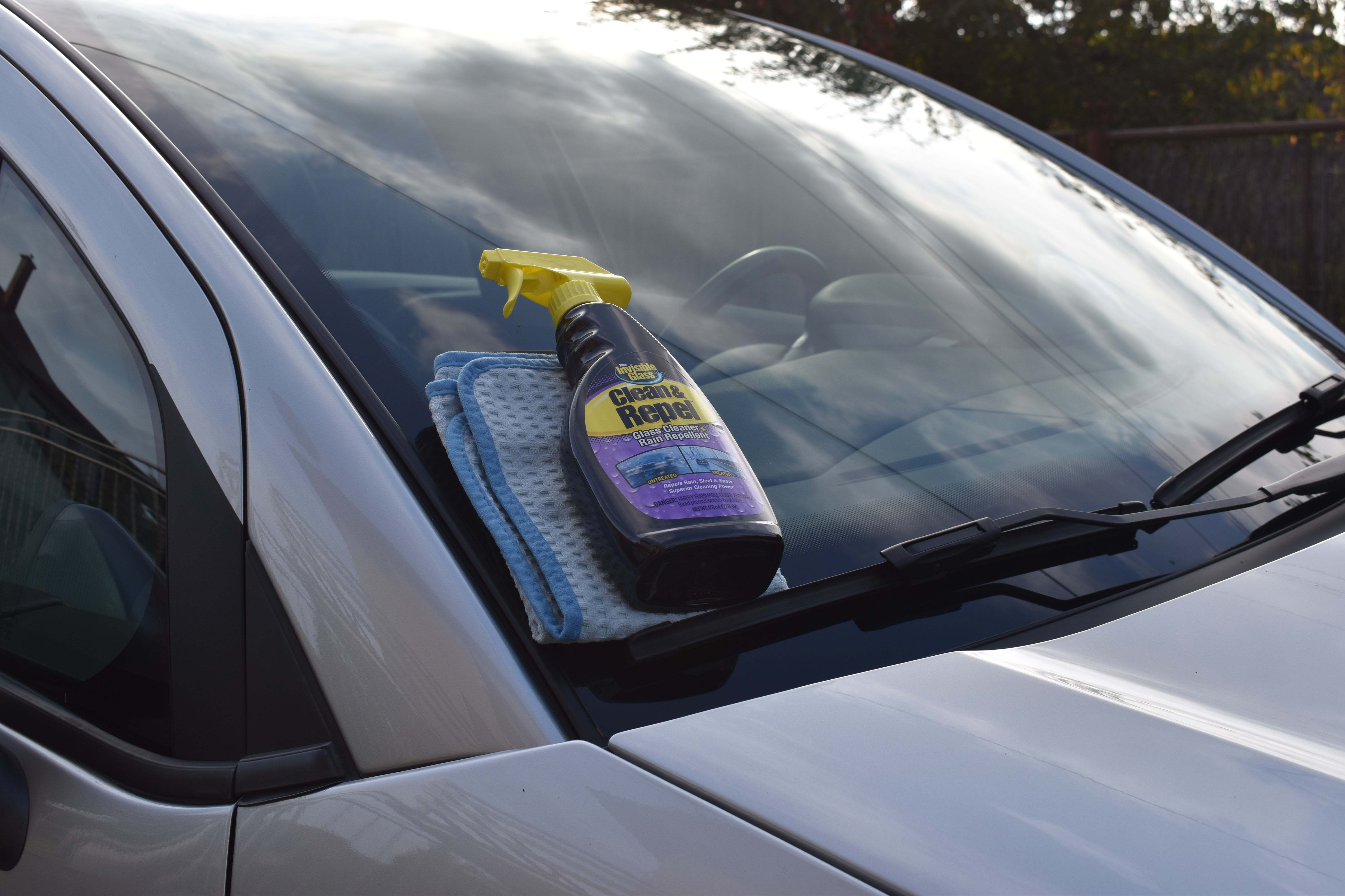 Stoner Invisible Glass - čistič a sealant okien 643ml