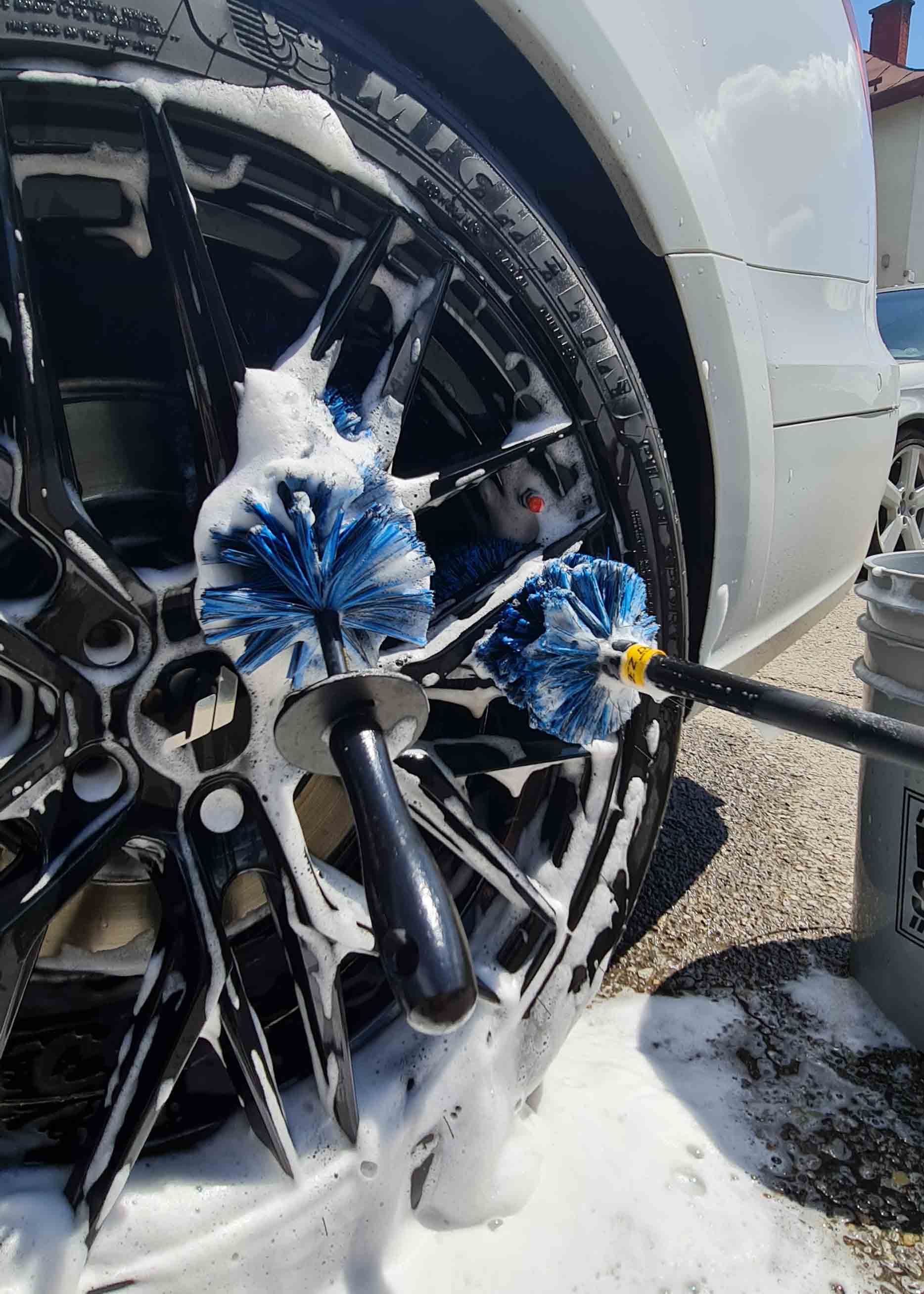 EZ Detail Go Brush - kefa na kolesá a podbehy