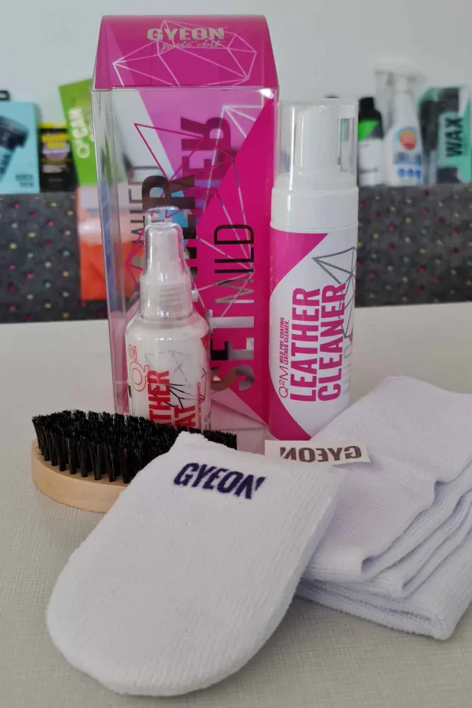 Gyeon Q2M Leather Set MILD - sada na čistenie a ochranu kože