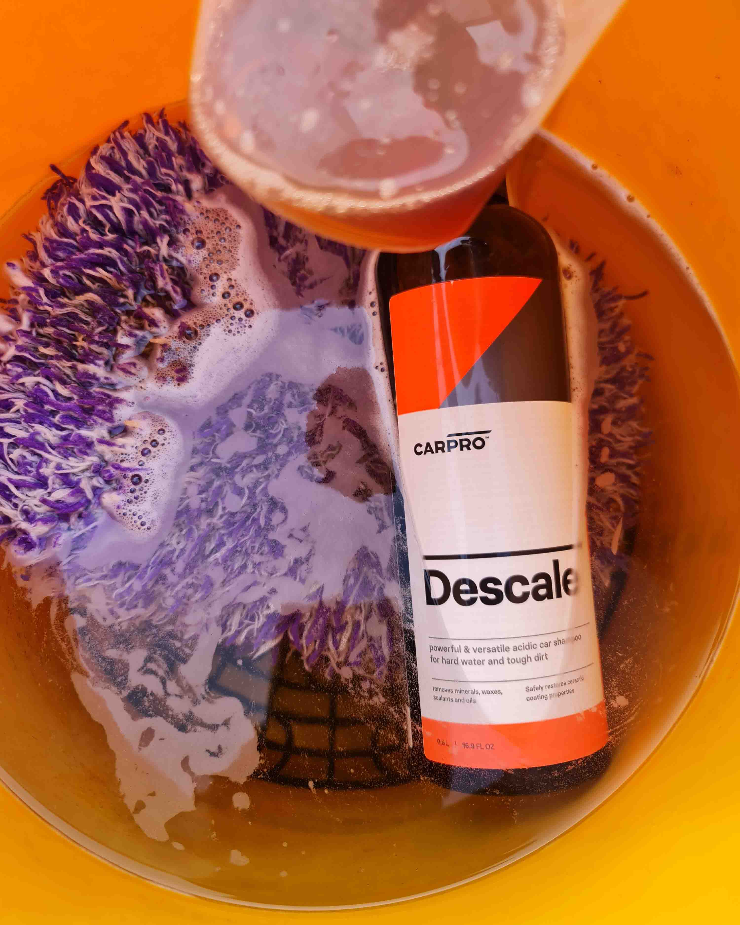 CarPro Descale - kyslý šampón 500 ml