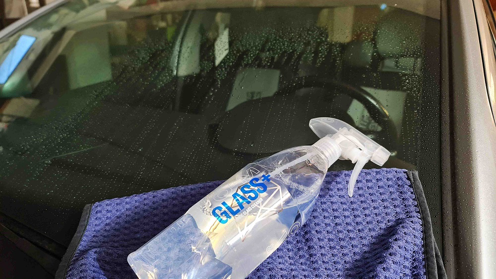 Gyeon Q2M Glass+ - čistič okien s tekutými stieračmi 500 ml
