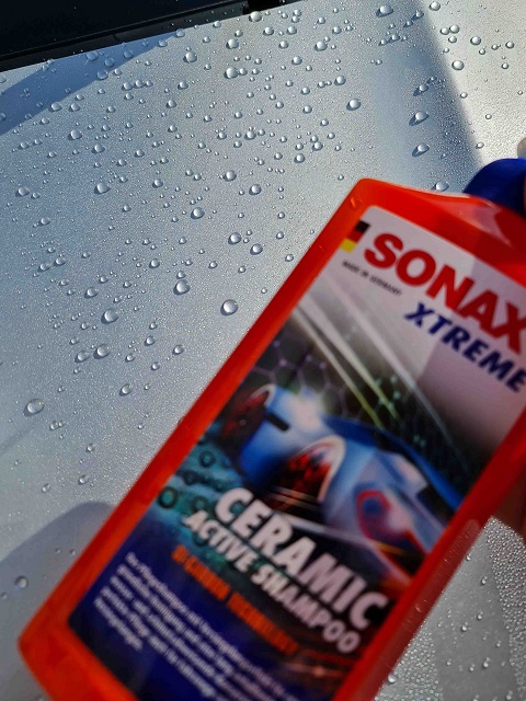 Sonax XTREME Ceramic ActiveShampoo - šampón s ochranou 500ml
