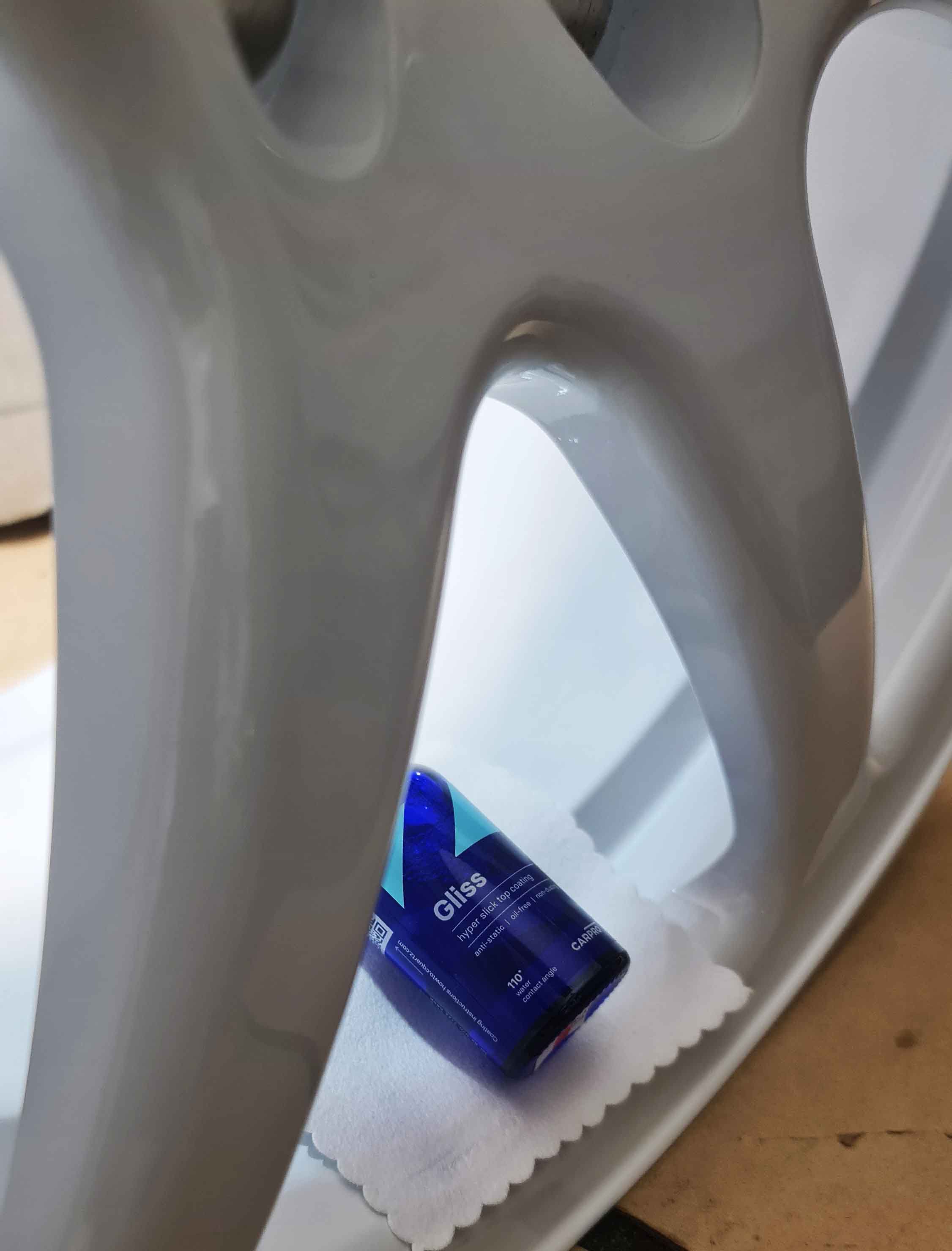 CarPro Gliss Top Coat SET - klzá a hydrofóbna vrchná keramická ochrana 30 ml