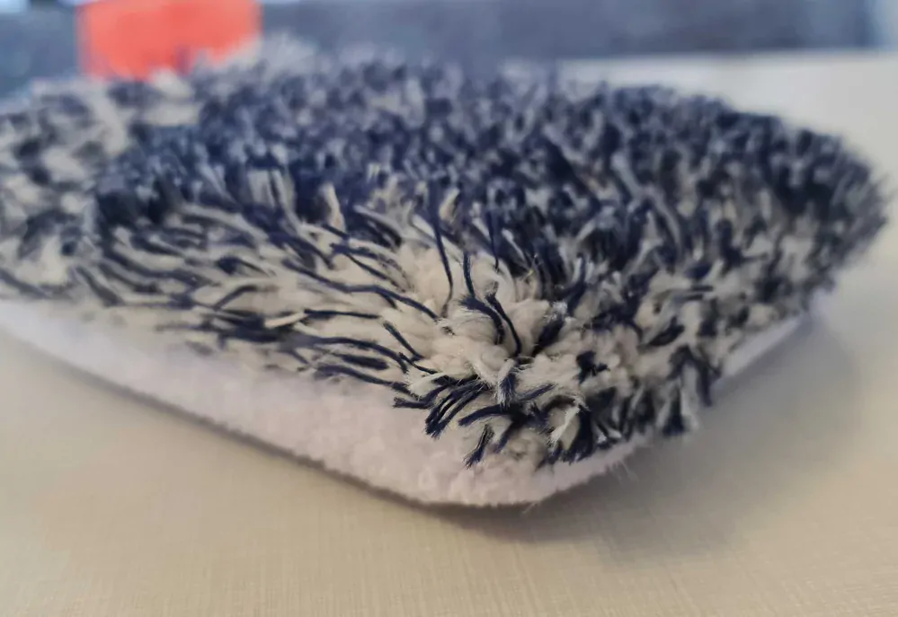 Gyeon Q2M WashPad EVO - obojstranná umývacia rukavica