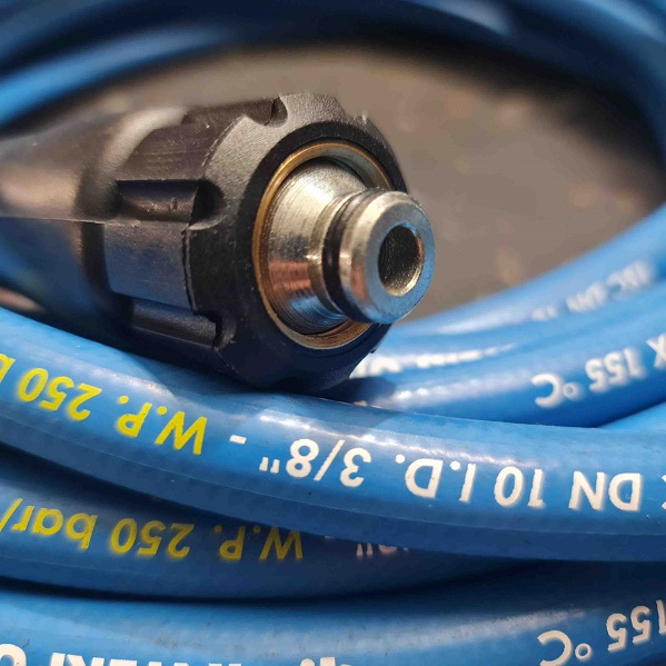 INTERPUMP 250 Bar - pogumovaná hadica s ochranou proti zalomeniu 15 m