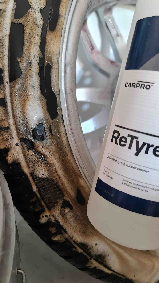 CarPro ReTyre - čistič pneumatík a gumy