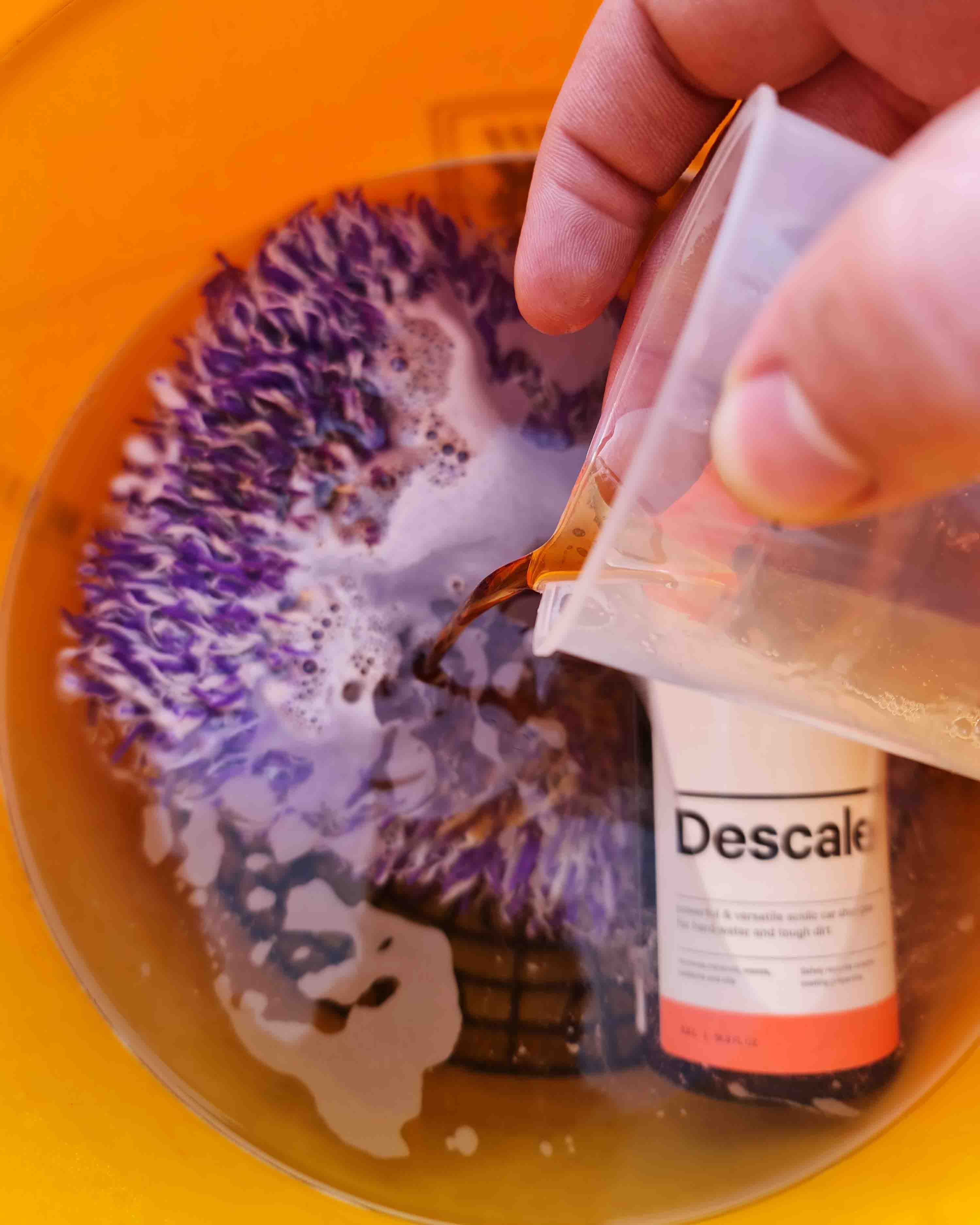 CarPro Descale - kyslý šampón 500 ml
