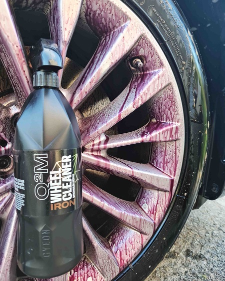 Gyeon Q2M Iron WheelCleaner ReDefined - dekontaminačný čistič kolies 1000ml