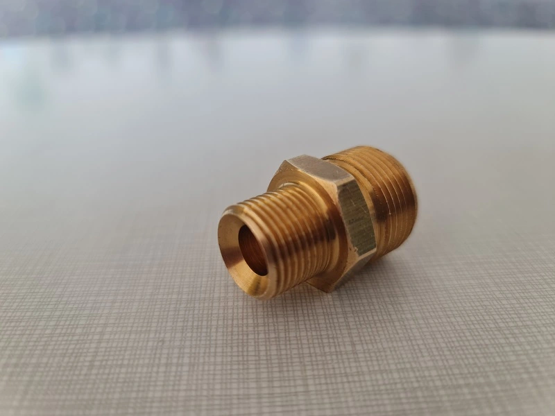 MTM Hydro M22 to G3/8" Male- redukcia s vonkajšími závitmi