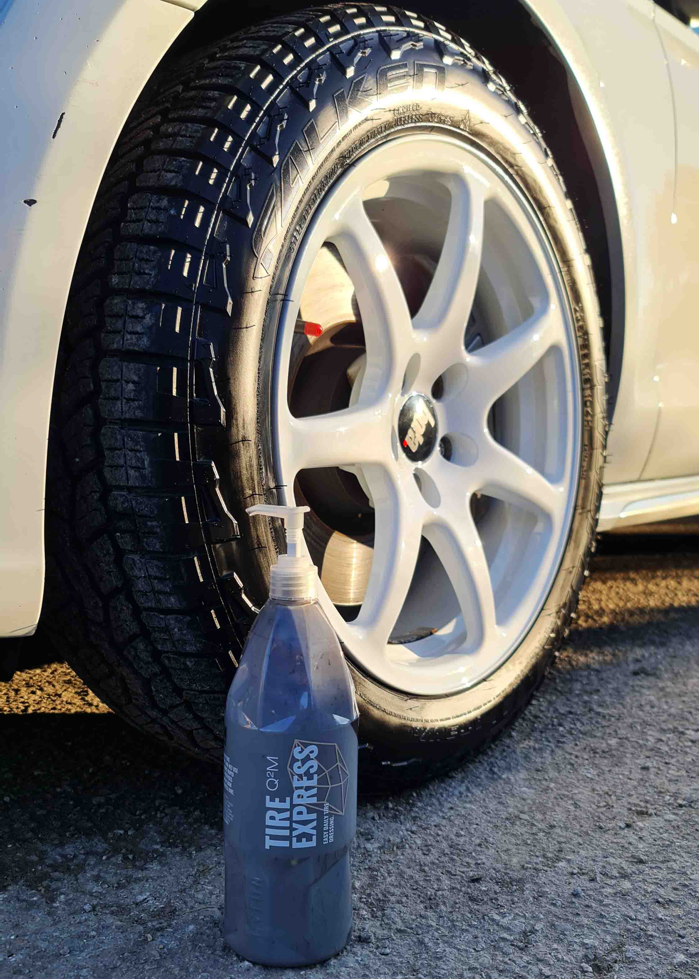 Gyeon Q2M Tire Express- impregnácia pneu 4l