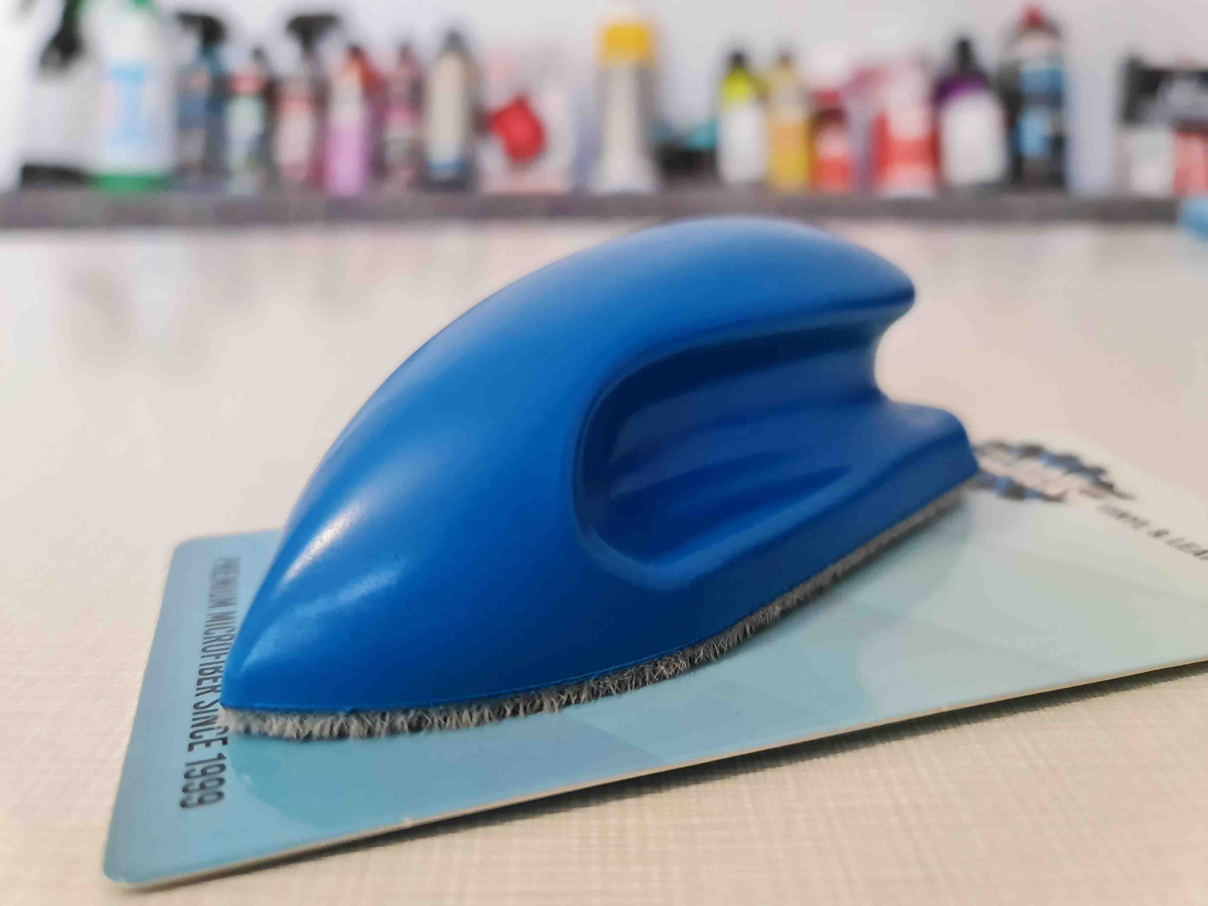 TRC Interior Scrub Brush - kefa na kožu a plasty